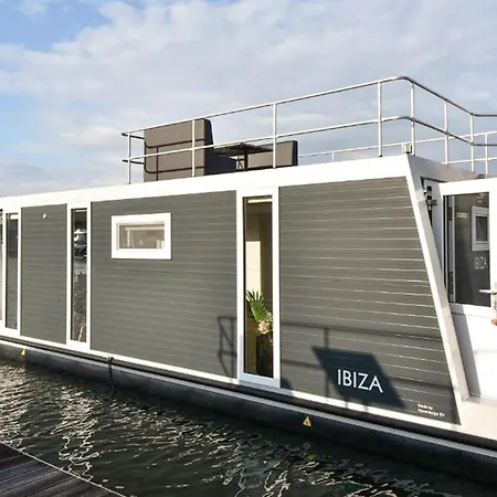 House Boat Paris 船屋 马斯特里赫特