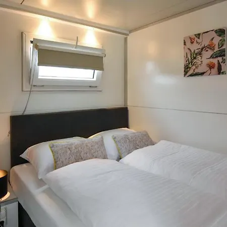 Botel House Boat Paris Maastricht