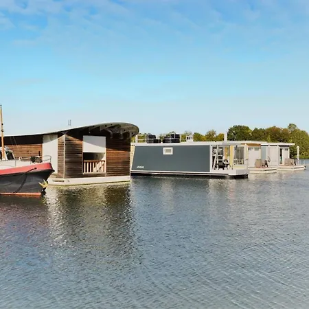 House Boat Paris Maastricht