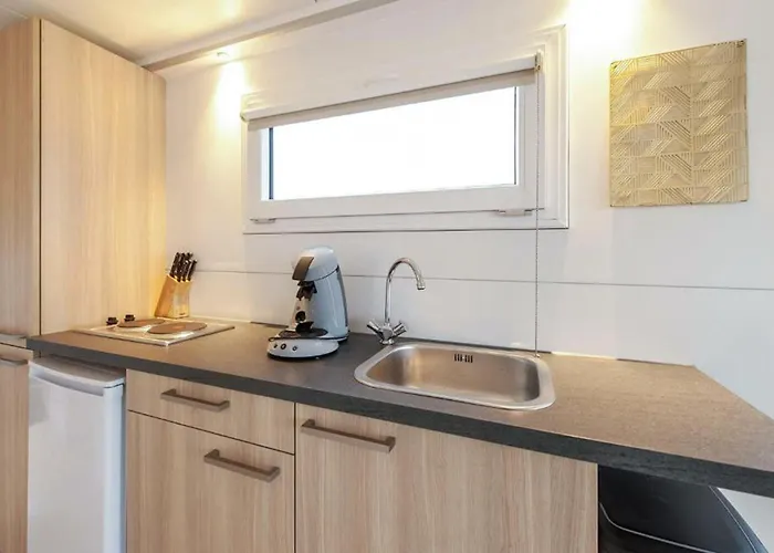 House Boat Paris ספינת מלון מאסטריכט