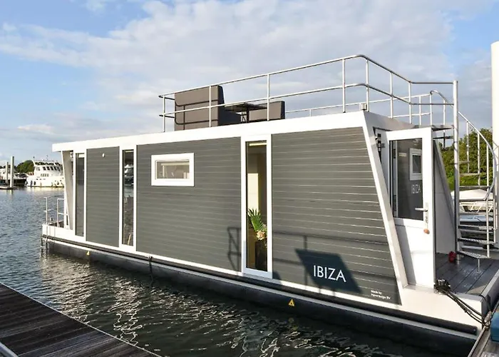 House Boat Paris ספינת מלון מאסטריכט