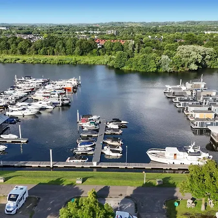 House Boat Paris Botel