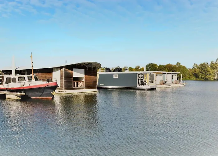House Boat Paris Maastricht
